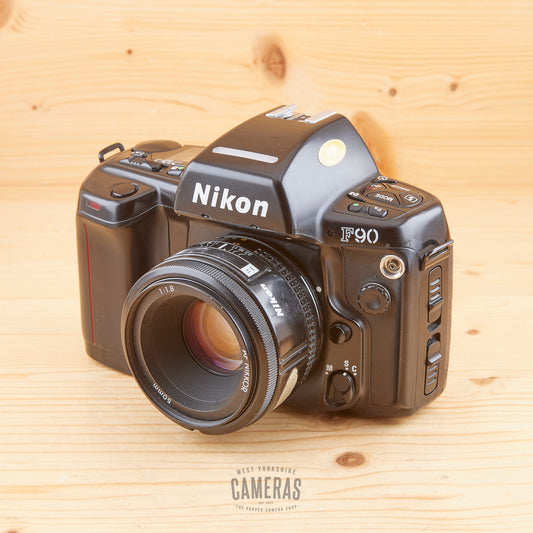Nikon F90 w/ 50mm f/1.8 Avg