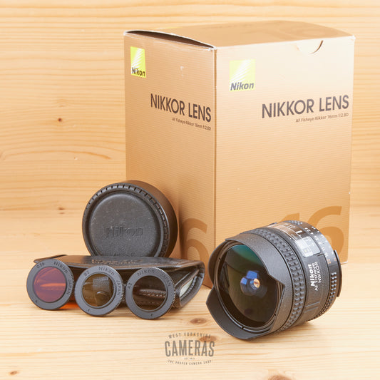 Nikon AF 16mm f/2.8 D Fisheye Exc Boxed
