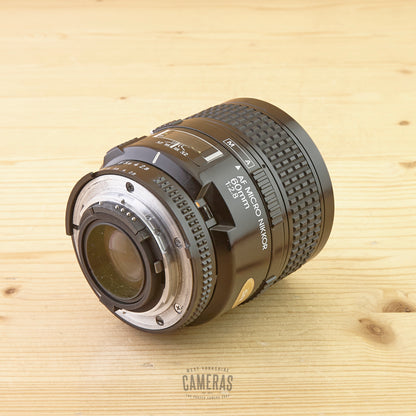 Nikon AF 60mm f/2.8 Micro Nikkor Avg