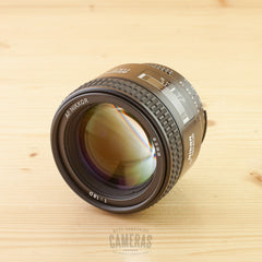 Nikon AF 85mm f/1.8 D Exc
