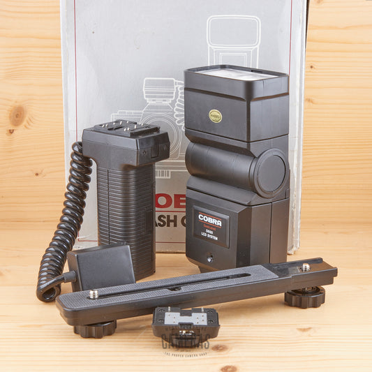 Cobra D650 Flash Outfit Boxed