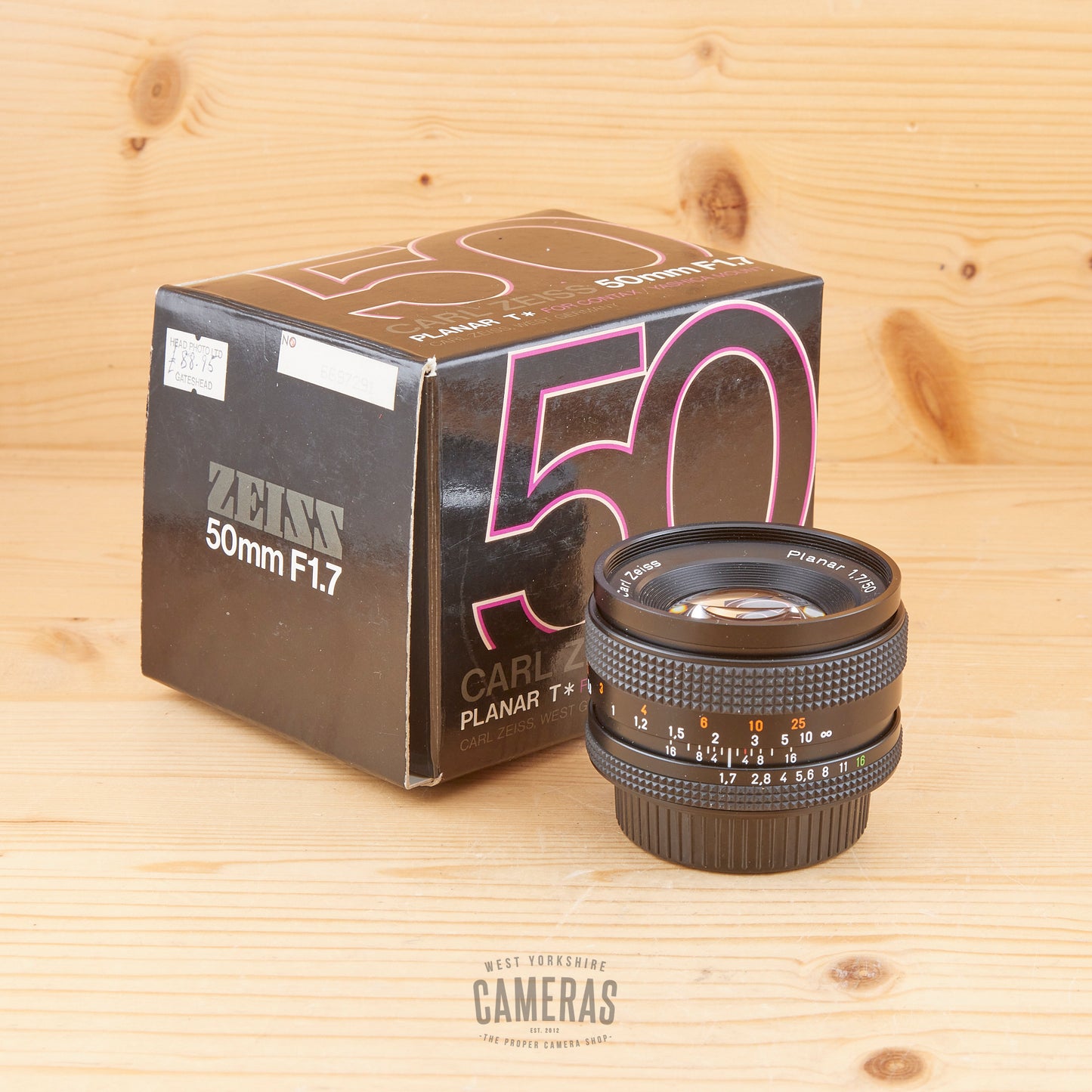 C/Y Fit Zeiss 50mm f/1.7 Planar T* MMJ Exc Boxed