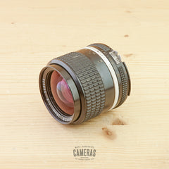 Nikon AiS 28mm f/2 Avg